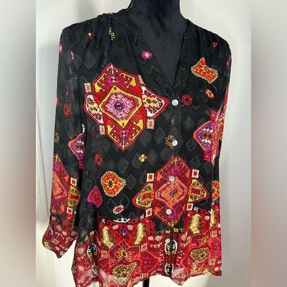 KATE SPADE BLACK/RED/PINK MEDALLION BUTTON UP ELEGANT BLOUSE WOMENS SIZE MEDIUM - Picture 10 of 10